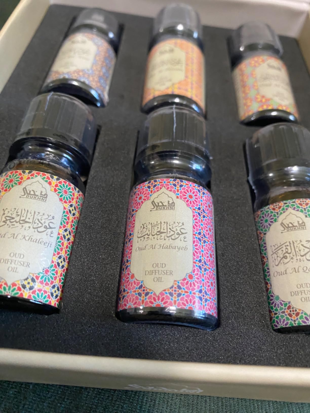 Luxurious Oud Essential Oil Diffuser Gift Set with 6 Exquisite