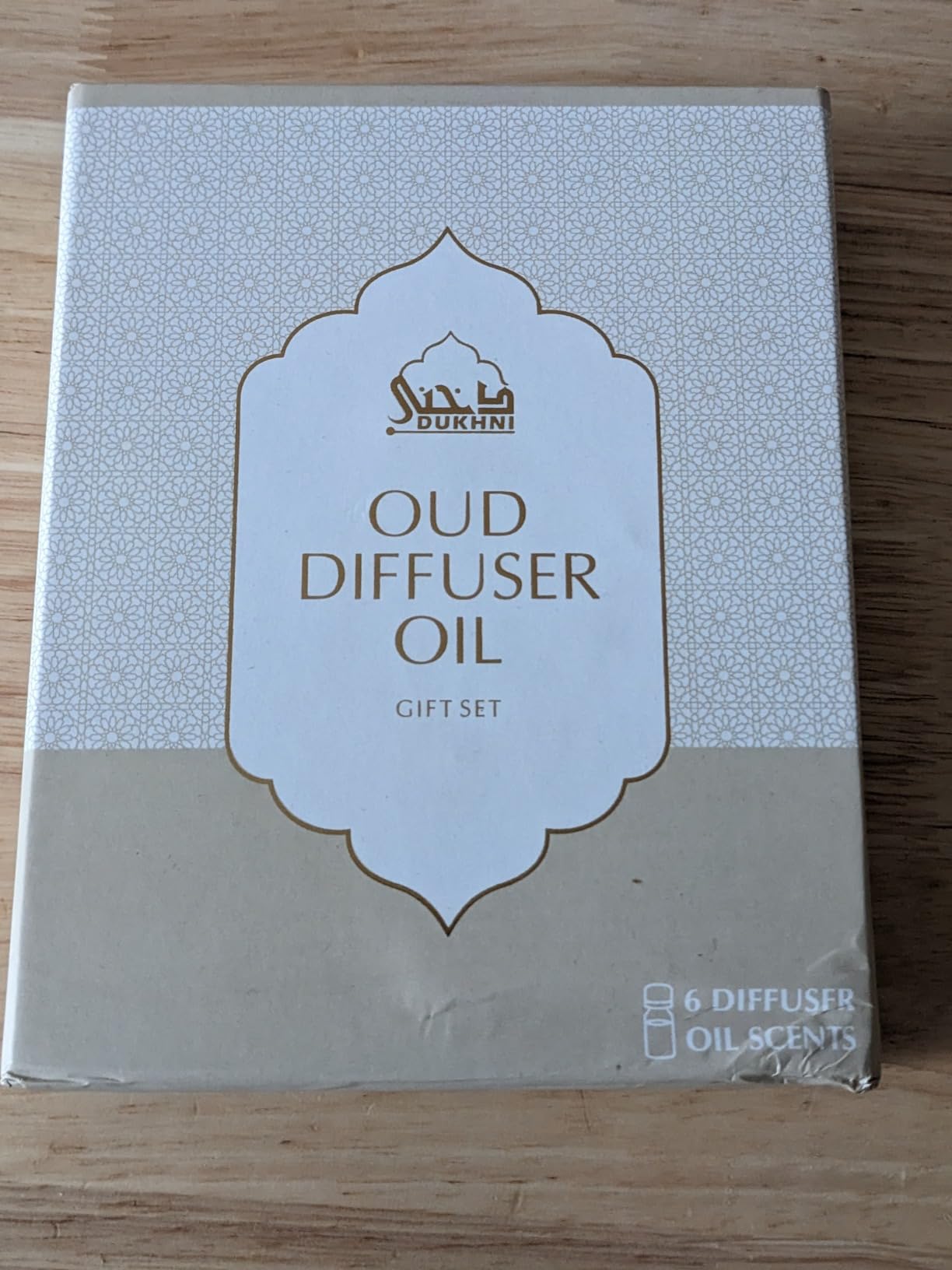 Luxurious Oud Essential Oil Diffuser Gift Set with 6 Exquisite